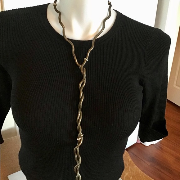 NWOT BUY OR FREE W/PURCHASE OF 2 ADDITIONAL ITEMS. NWOT FUN NECKLACE/BRACELET ♥️ - Picture 4 of 11